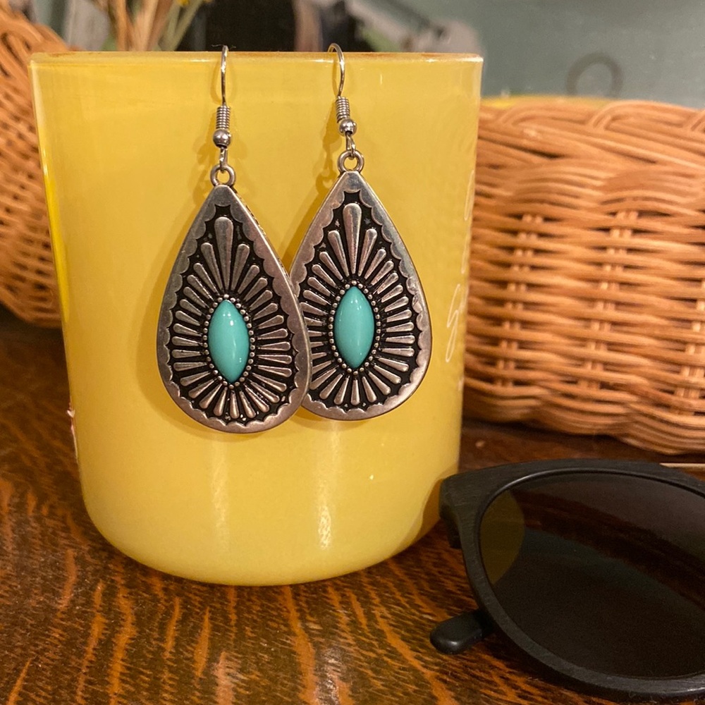 Earrings and Necklace lot